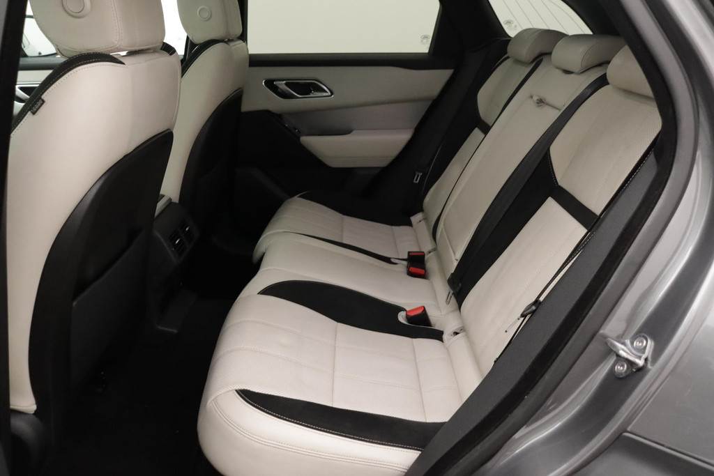 
Land Rover Range Rover Velar 2.0 P250 Turbo AWD R-Dynamic HSE(1e eig, Dealer OnderH, Panorama, Carplay, Camera’s, Lane Assist,Etc) vol									