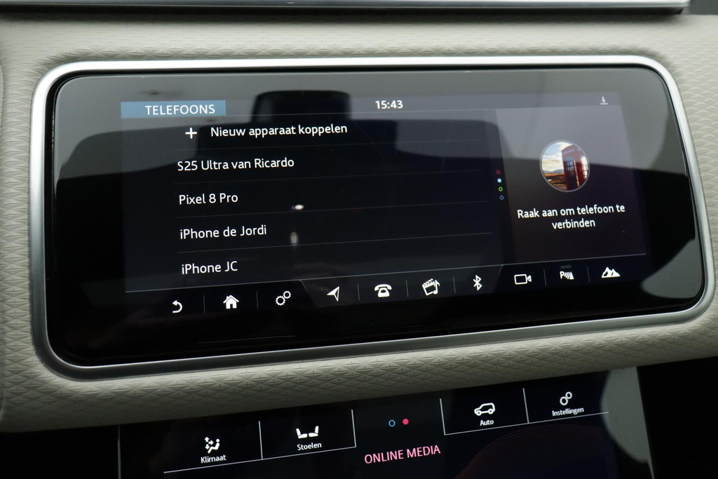 
Land Rover Range Rover Velar 2.0 P250 Turbo AWD R-Dynamic HSE(1e eig, Dealer OnderH, Panorama, Carplay, Camera’s, Lane Assist,Etc) vol									