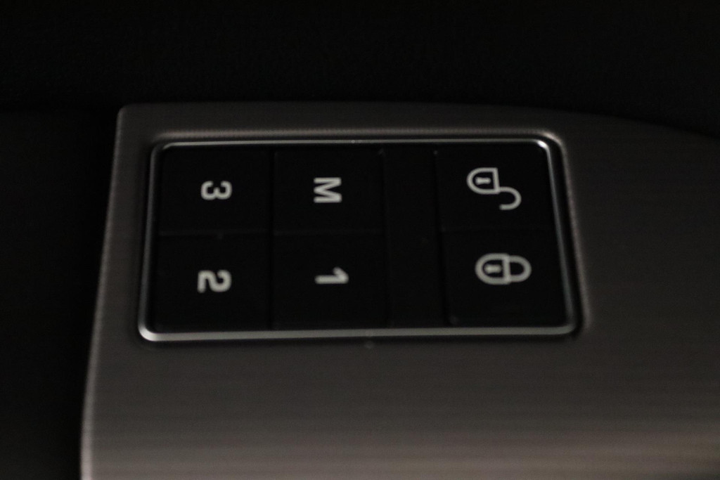 
Land Rover Range Rover Sport P400e Autobiography Dynamic SVR kleur AANBIEDING! (Dealer OnderH, Panorama, Massage Stoelen, Etc) vol									