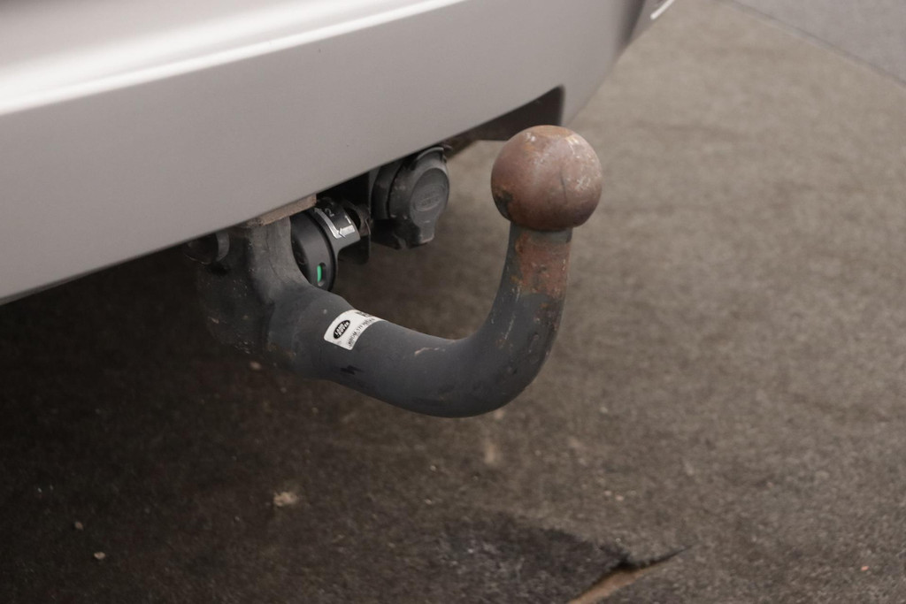 
Land Rover Range Rover Evoque 1.5 P300e AWD(1e eig, DealerOnderH, Navi, Stuur/stoelV, Camera, Trekhaak, Carplay, Etc) vol									