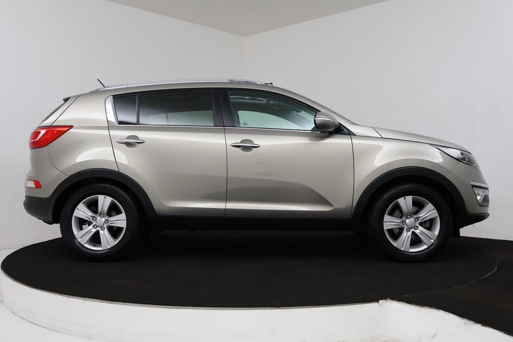 
Kia Sportage 1.6 GDI X-ecutive Plus Pack (PANORAMADAK, TREKHAAK, CRUISE CONTROL, BLUETOOTH, NL-AUTO) vol									