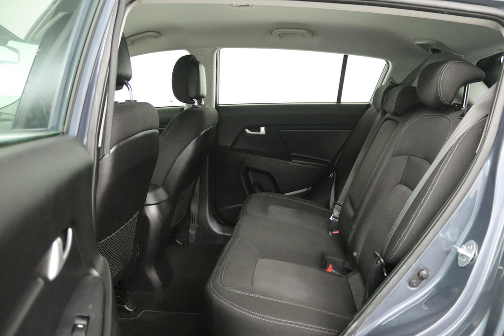 
Kia Sportage 1.6 GDI X-treme ComfortLine (TREKHAAK, PARKEERSENSOREN, ACHTERUIRIJCAMERA, NAVIGATIE, CRUISE CONTROL, NL-AUTO) vol									