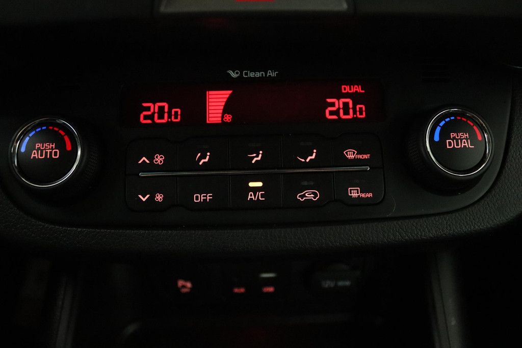 
Kia Sportage 1.6 GDI X-treme ComfortLine (TREKHAAK, PARKEERSENSOREN, ACHTERUIRIJCAMERA, NAVIGATIE, CRUISE CONTROL, NL-AUTO) vol									