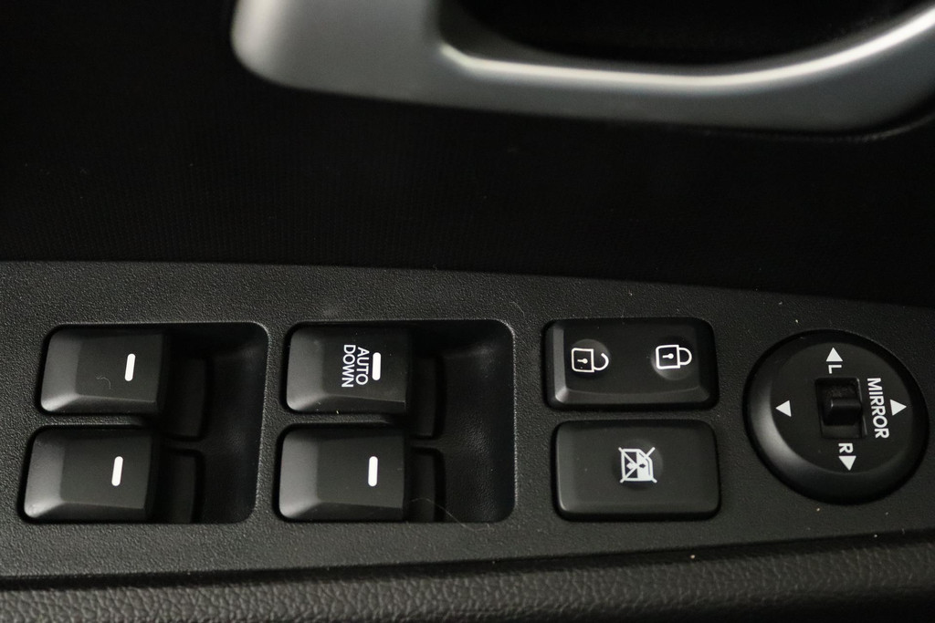 
Kia Sportage 1.6 GDI X-treme ComfortLine (TREKHAAK, PARKEERSENSOREN, ACHTERUIRIJCAMERA, NAVIGATIE, CRUISE CONTROL, NL-AUTO) vol									