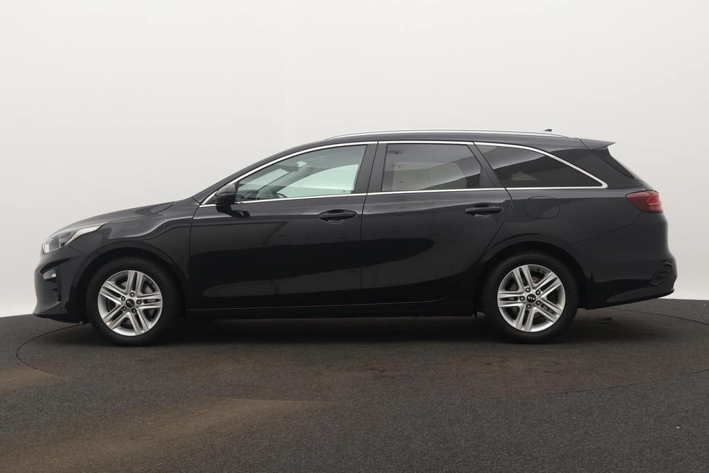 
Kia Ceed Sportswagon 1.4 T-GDi DynamicPlusLine(NL-auto, 1e Eig, Dealer OnderH, Camera, Carplay, Stuur/StoelV, Lane Assist, Etc) vol									
