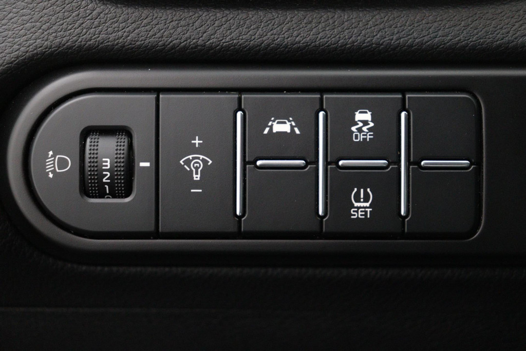 
Kia Ceed Sportswagon 1.4 T-GDi DynamicPlusLine(NL-auto, 1e Eig, Dealer OnderH, Camera, Carplay, Stuur/StoelV, Lane Assist, Etc) vol									