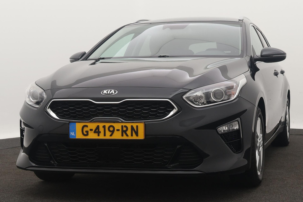 
Kia Ceed Sportswagon 1.4 T-GDi DynamicPlusLine(NL-auto, 1e Eig, Dealer OnderH, Camera, Carplay, Stuur/StoelV, Lane Assist, Etc) vol									