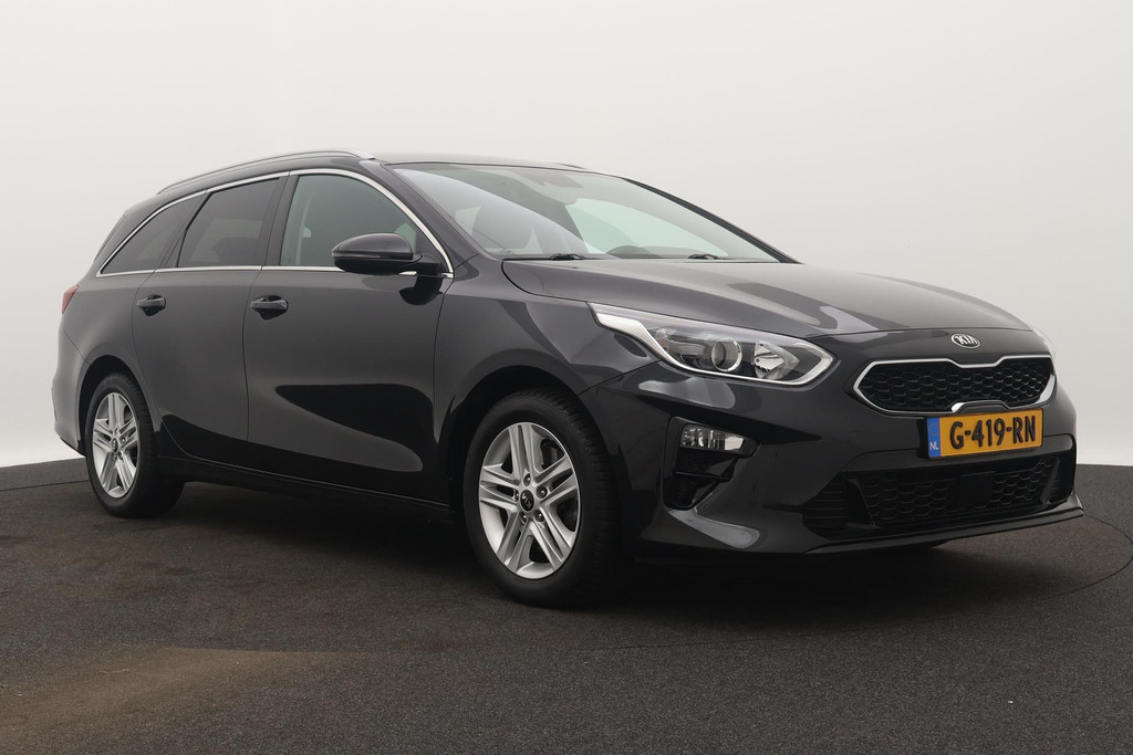 
Kia Ceed Sportswagon 1.4 T-GDi DynamicPlusLine(NL-auto, 1e Eig, Dealer OnderH, Camera, Carplay, Stuur/StoelV, Lane Assist, Etc) vol									