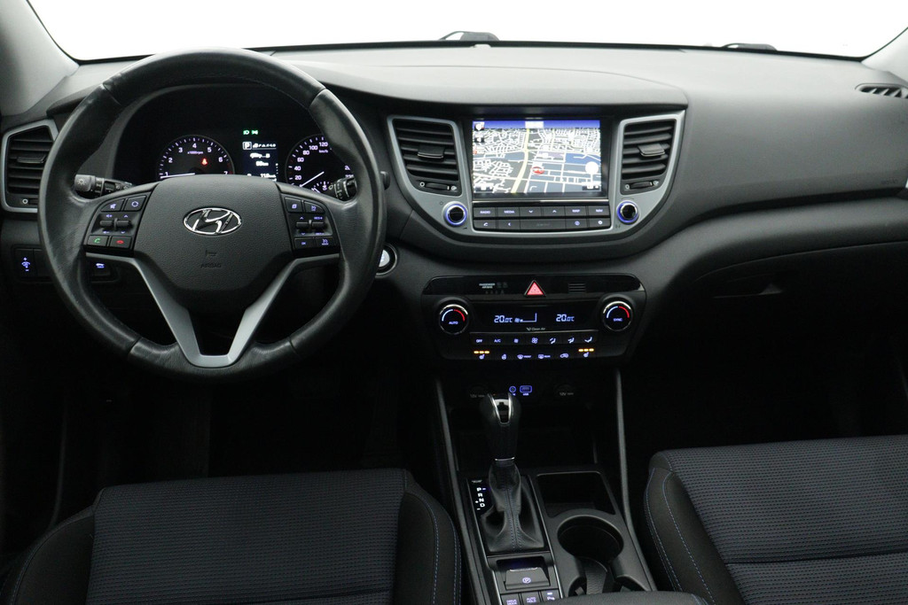 
Hyundai Tucson 1.6 T-GDi Comfort 4WD Automaat (PANORAMADAK, CAMERA, STOEL-/STUURVERWARMING, TREKHAAK AFNEEMBAAR, GOED ONDERHOUDEN) vol									