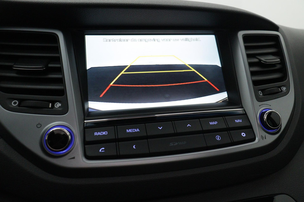 
Hyundai Tucson 1.6 T-GDi Comfort 4WD Automaat (PANORAMADAK, CAMERA, STOEL-/STUURVERWARMING, TREKHAAK AFNEEMBAAR, GOED ONDERHOUDEN) vol									