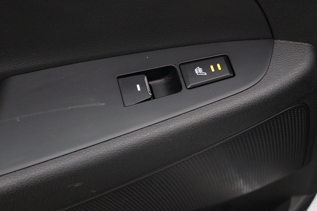 
Hyundai Tucson 1.6 T-GDi Comfort 4WD Automaat (PANORAMADAK, CAMERA, STOEL-/STUURVERWARMING, TREKHAAK AFNEEMBAAR, GOED ONDERHOUDEN) vol									