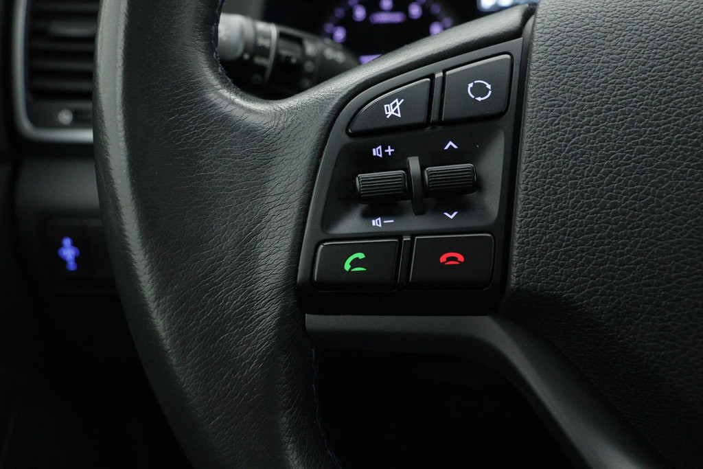 
Hyundai Tucson 1.6 T-GDi Comfort 4WD Automaat (PANORAMADAK, CAMERA, STOEL-/STUURVERWARMING, TREKHAAK AFNEEMBAAR, GOED ONDERHOUDEN) vol									