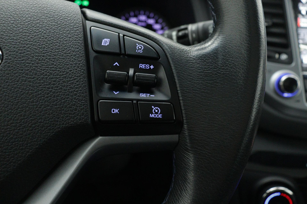 
Hyundai Tucson 1.6 T-GDi Comfort 4WD Automaat (PANORAMADAK, CAMERA, STOEL-/STUURVERWARMING, TREKHAAK AFNEEMBAAR, GOED ONDERHOUDEN) vol									