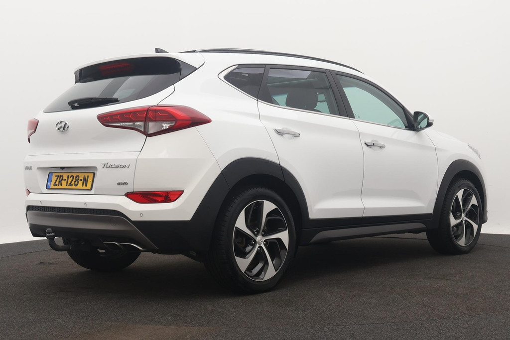 
Hyundai Tucson 1.6 T-GDi Comfort 4WD Automaat (PANORAMADAK, CAMERA, STOEL-/STUURVERWARMING, TREKHAAK AFNEEMBAAR, GOED ONDERHOUDEN) vol									