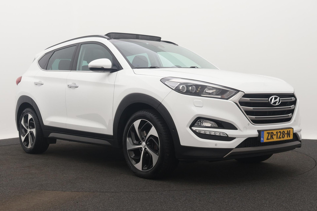 
Hyundai Tucson 1.6 T-GDi Comfort 4WD Automaat (PANORAMADAK, CAMERA, STOEL-/STUURVERWARMING, TREKHAAK AFNEEMBAAR, GOED ONDERHOUDEN) vol									