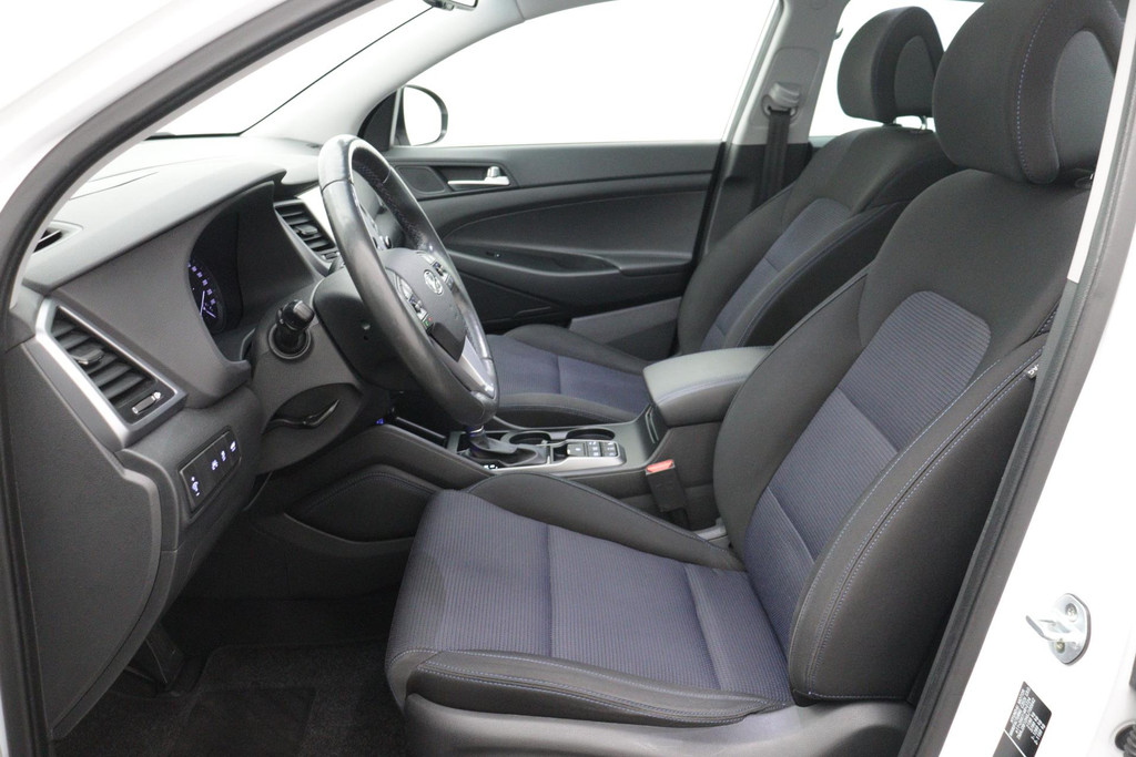 
Hyundai Tucson 1.6 T-GDi Comfort 4WD Automaat (PANORAMADAK, CAMERA, STOEL-/STUURVERWARMING, TREKHAAK AFNEEMBAAR, GOED ONDERHOUDEN) vol									