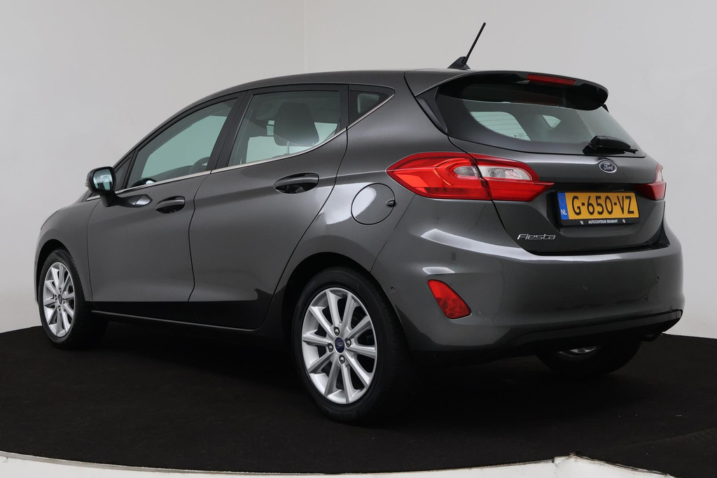
Ford Fiesta 1.0 EcoBoost Titanium (NAVI, CAMERA, STOELVERWARMING, PARKEERSENSOREN, AUTO INPARKEREN, GOED ONDERHOUDEN) vol									