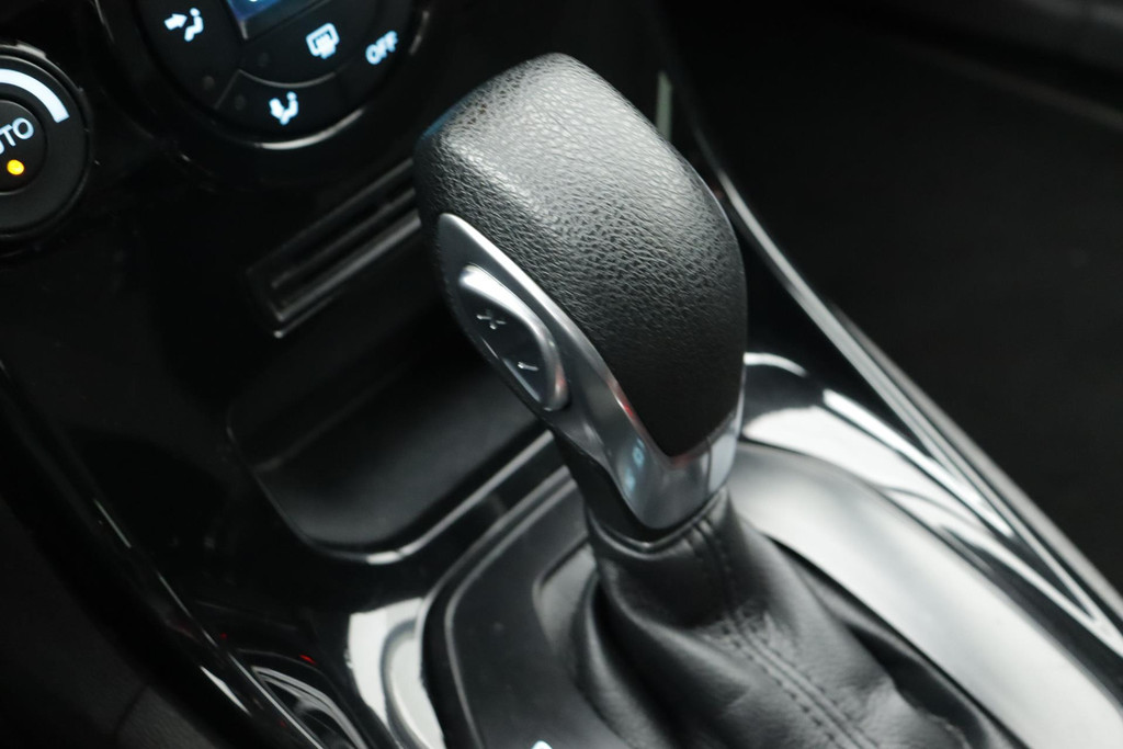 
Ford Fiesta 1.0 EcoBoost Titanium vol									