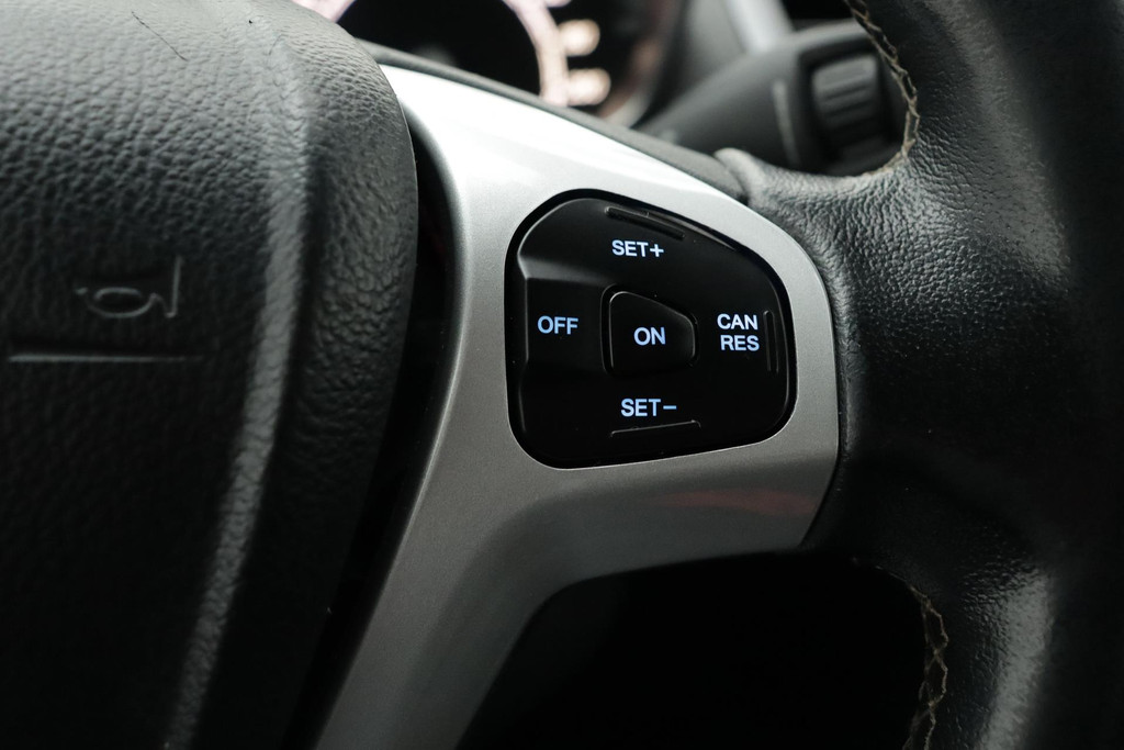 
Ford Fiesta 1.0 EcoBoost Titanium vol									