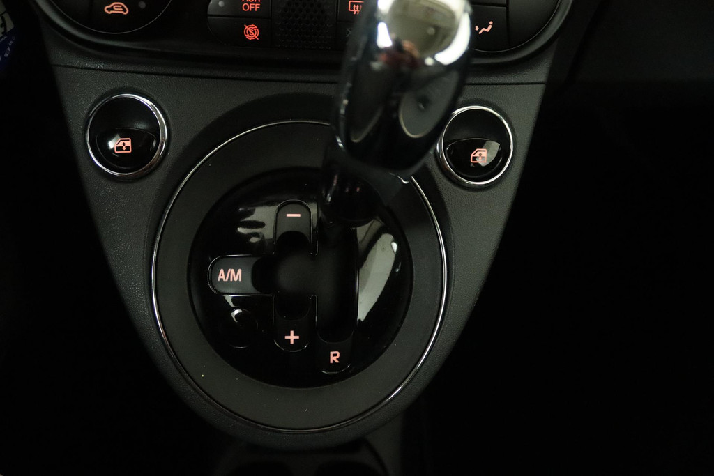 
Fiat 500C 0.9 TwinAir Turbo Lounge (NAVIGATIE, BLUETOOTH, AUTOMAAT, CABRIO, NL-AUTO, GOED ONDERHOUDEN) vol									