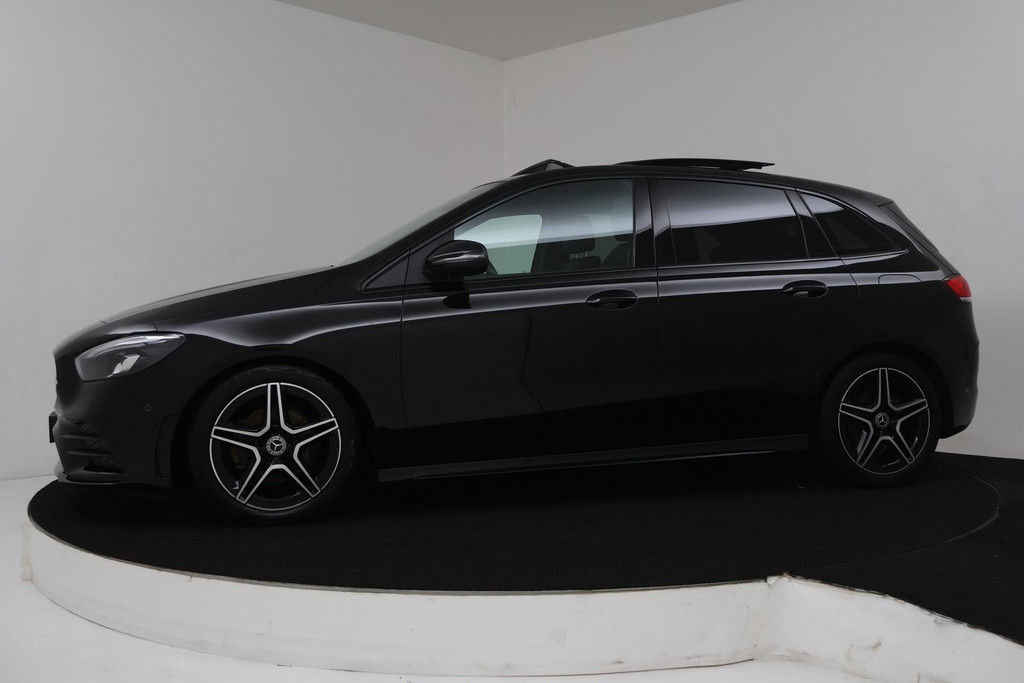 
Benz B-Klasse 180 Business Solution AMG Automaat (CAMERA, STOELV, PANORAMADAK, PDC, NL-AUTO, GOED ONDERHOUDEN) vol									