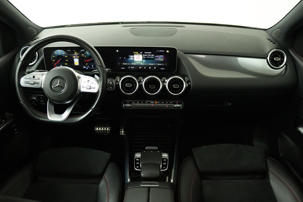 
Benz B-Klasse 180 Business Solution AMG Automaat (CAMERA, STOELV, PANORAMADAK, PDC, NL-AUTO, GOED ONDERHOUDEN) vol									