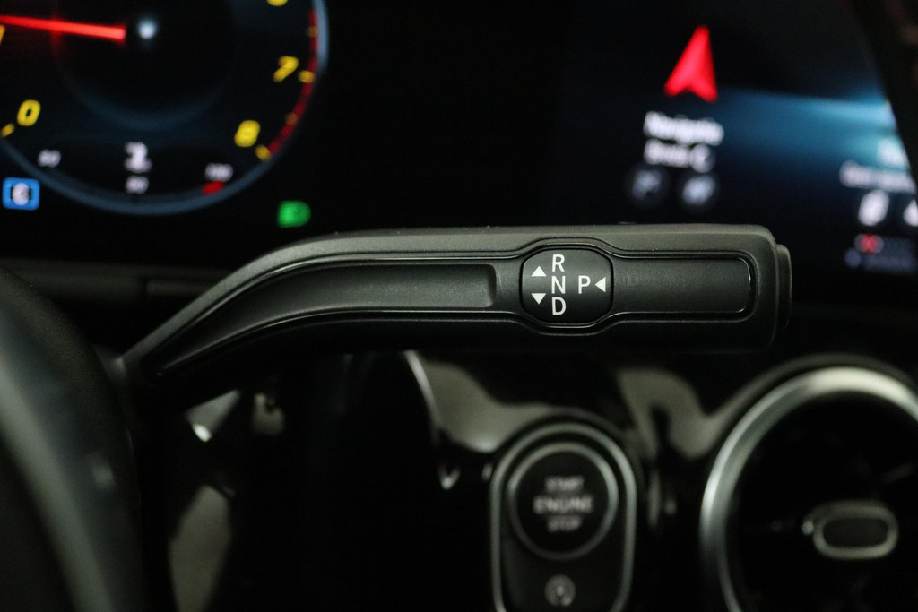 
Benz B-Klasse 180 Business Solution AMG Automaat (CAMERA, STOELV, PANORAMADAK, PDC, NL-AUTO, GOED ONDERHOUDEN) vol									