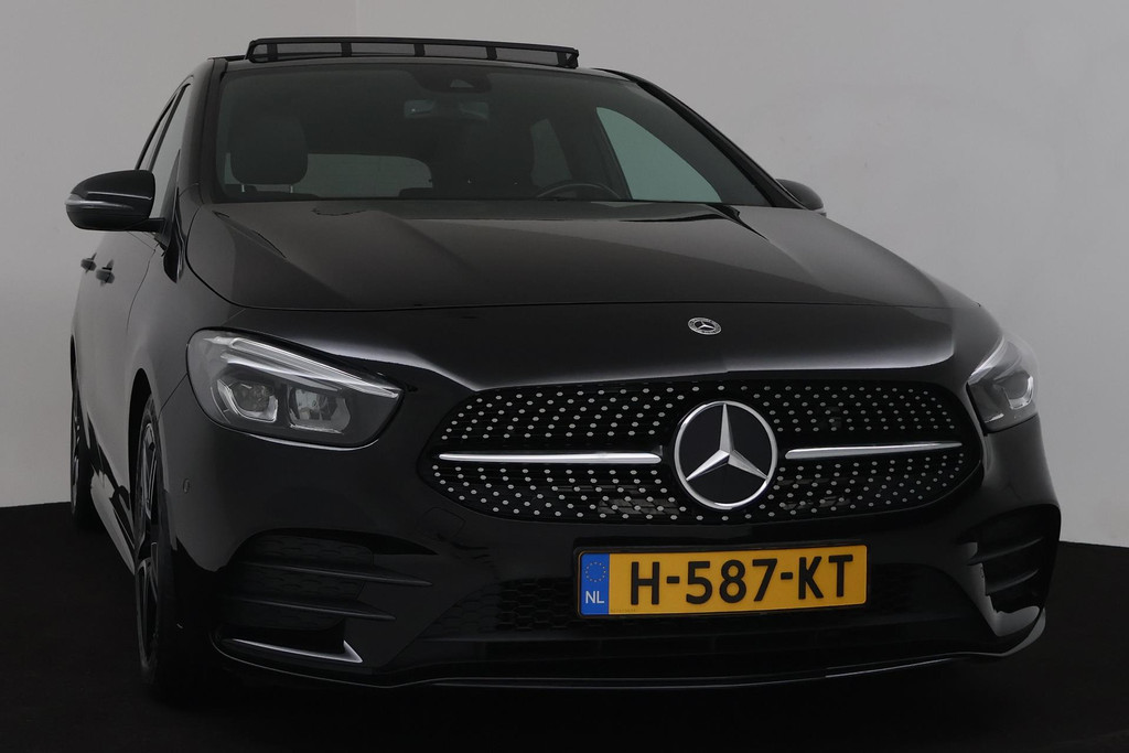 
Benz B-Klasse 180 Business Solution AMG Automaat (CAMERA, STOELV, PANORAMADAK, PDC, NL-AUTO, GOED ONDERHOUDEN) vol									
