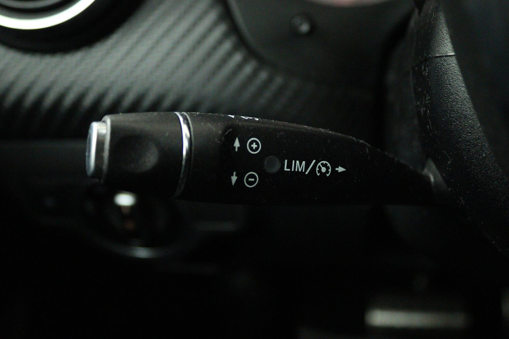 
Benz A-Klasse 180 CDI Prestige (PARKEERSENSOREN, ACHTERUITRIJCAMERA, CRUISE, STOELVERWARMING, NAVIGATIE) vol									