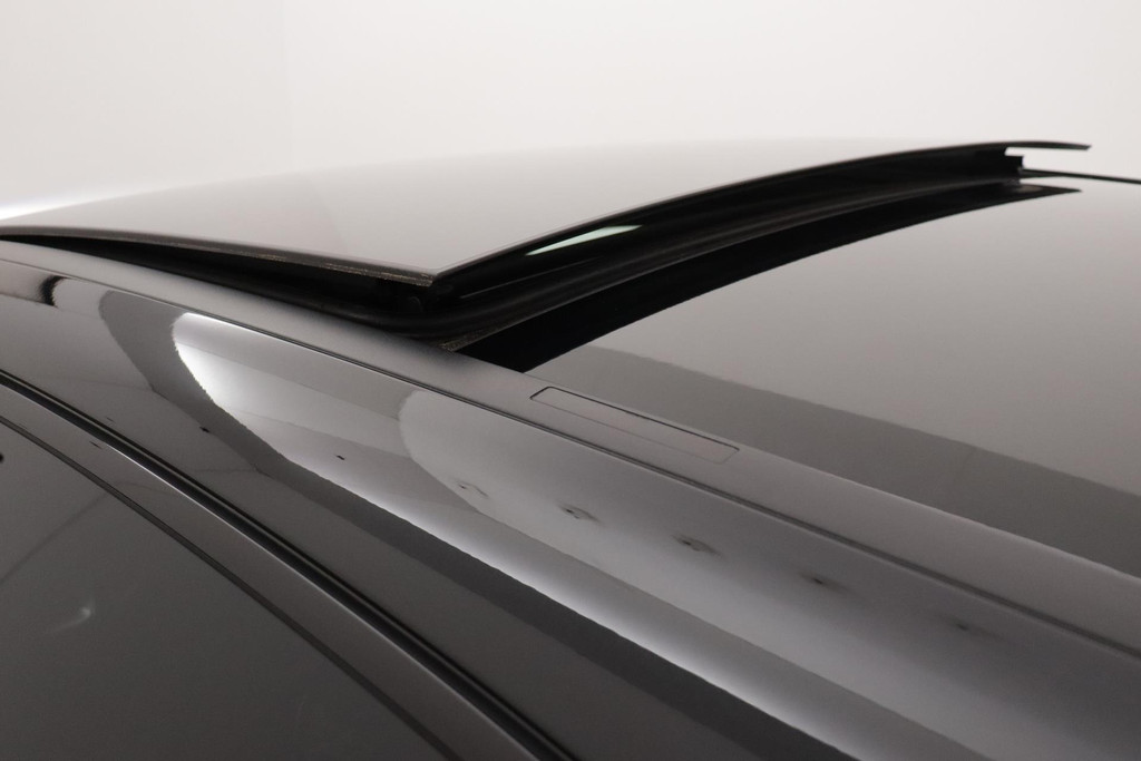 
Benz A-Klasse 180 Business Solution AMG (PANORAMADAK, NAVIGATIE, STOELVERWARMING, CAMERA, 1e EIGENAAR, GOED ONDERHOUDEN) vol									