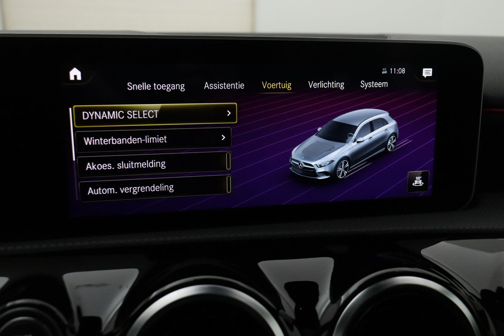 
Benz A-Klasse 180 Business Solution AMG (PANORAMADAK, NAVIGATIE, STOELVERWARMING, CAMERA, 1e EIGENAAR, GOED ONDERHOUDEN) vol									