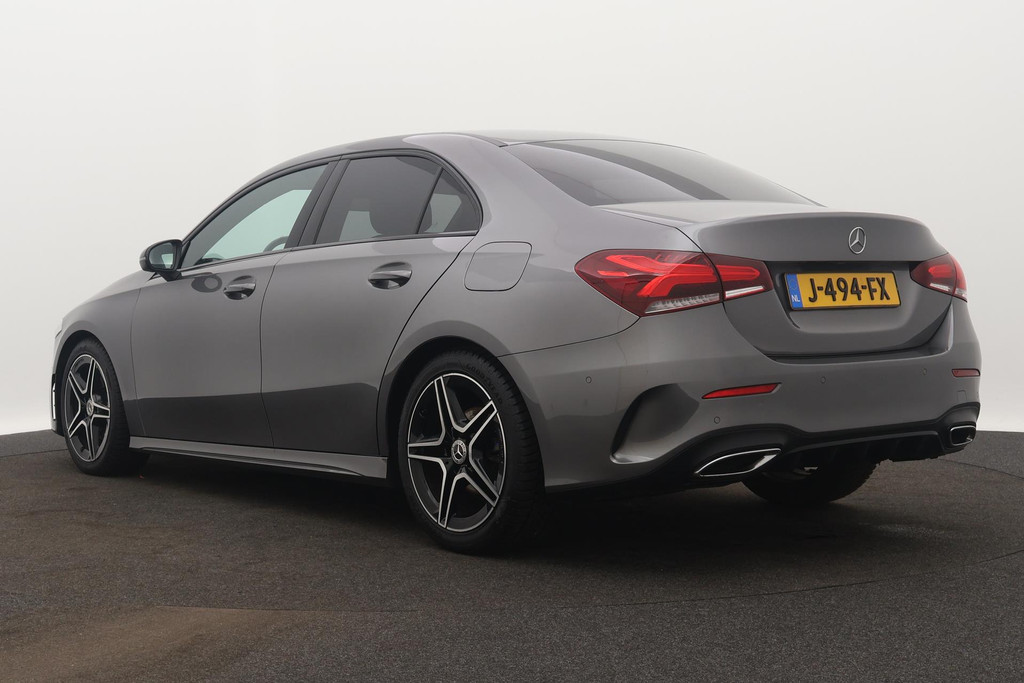 
Benz A-Klasse 180 Business Solution AMG Automaat (NAVIGATIE, STOELVERWARMING, CAMERA, 1e EIGENAAR, GOED ONDERHOUDEN) vol									