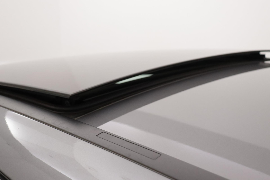 
Benz A-Klasse 200 Business Solution AMG Night Upgrade (PANORAMADAK, NAVIGATIE, LED, CLIMA, 1e EIGENAAR, GOED ONDERHOUDEN) vol									