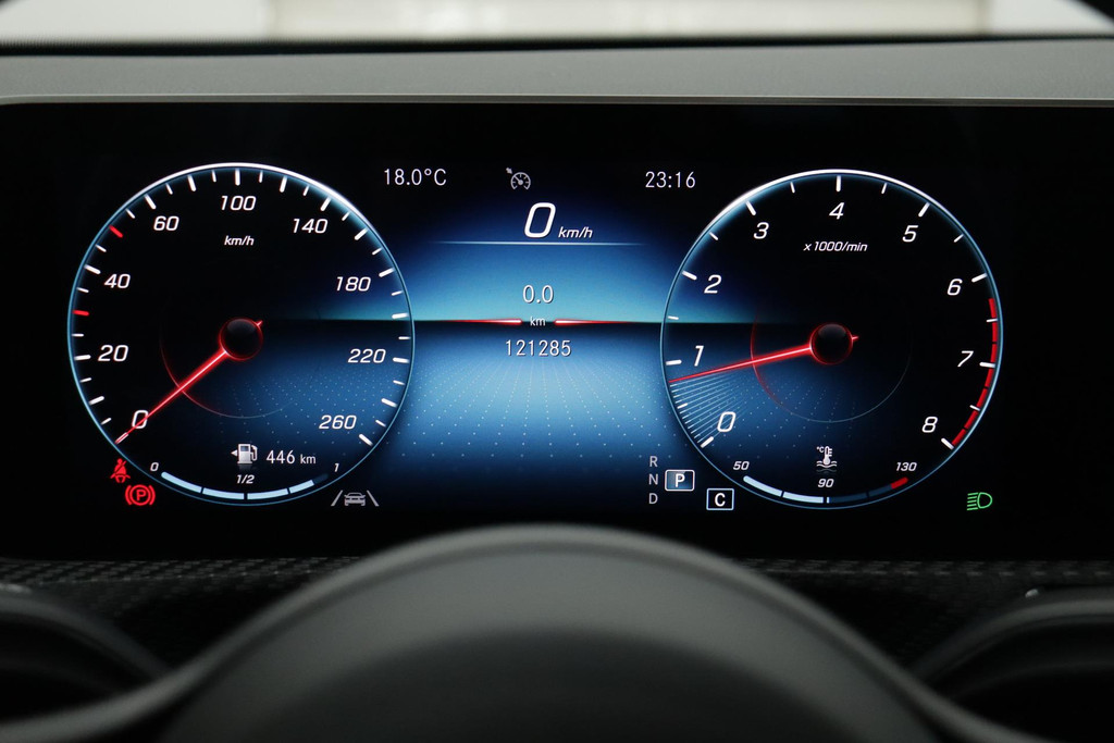 
Benz A-Klasse 180 Business Solution Automaat (NAVIGATIE, STOELVERWARMING, CAMERA, PDC, 1e EIGENAAR, GOED ONDERHOUDEN) vol									