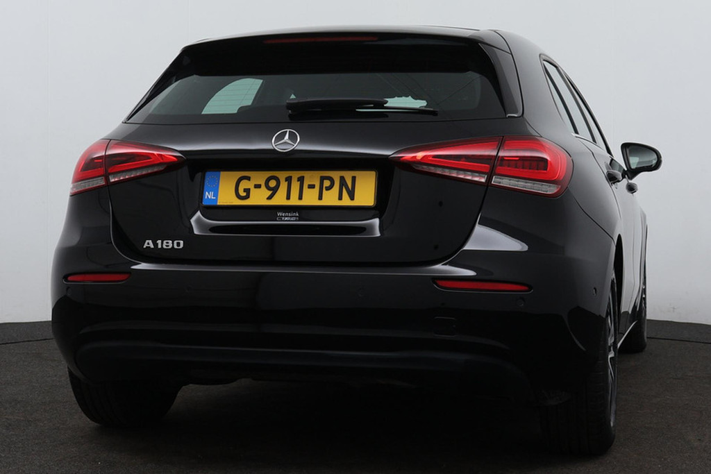 
Benz A-Klasse 180 Business Solution Automaat (NAVIGATIE, STOELVERWARMING, CAMERA, PDC, 1e EIGENAAR, GOED ONDERHOUDEN) vol									