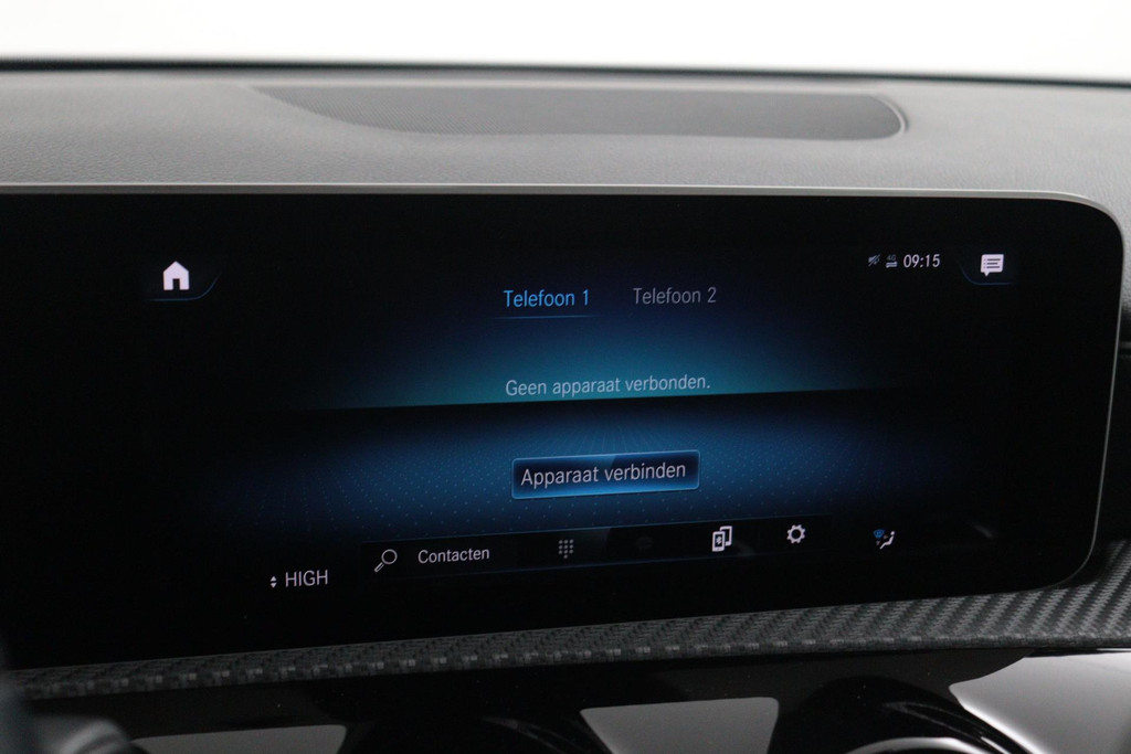 
Benz A-Klasse 180 Business Solution Automaat (NAVIGATIE, STOELVERWARMING, CAMERA, PDC, 1e EIGENAAR, GOED ONDERHOUDEN) vol									