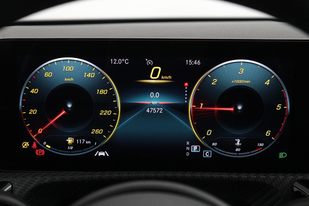 
Benz A-Klasse 180 d Business Solution(NL-auto, Dealer OndH, Navi, StoelV, Camera, Parkeersensoren, Cruise Con, Etc) vol									