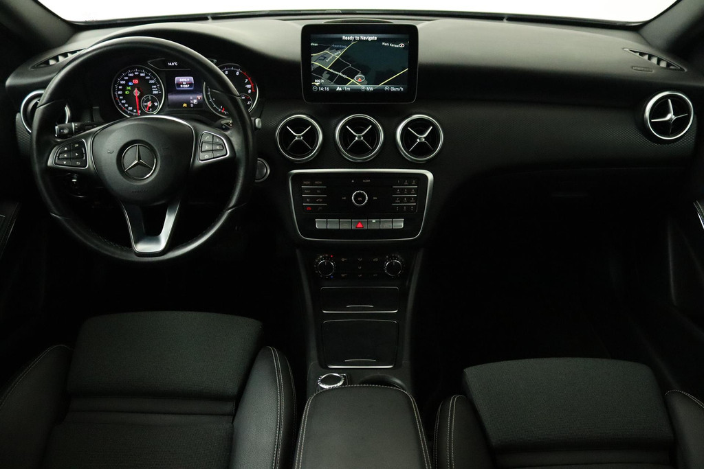 
Benz A-Klasse 160 Ambition Automaat (NAVIGATIE, CRUISE CONTROL, CLIMATE CONTROL, NL-AUTO, GOED ONDERHOUDEN) vol									