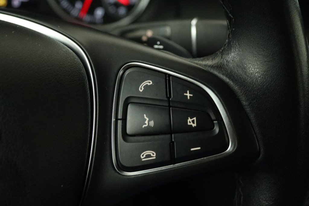 
Benz A-Klasse 160 Ambition Automaat (NAVIGATIE, CRUISE CONTROL, CLIMATE CONTROL, NL-AUTO, GOED ONDERHOUDEN) vol									