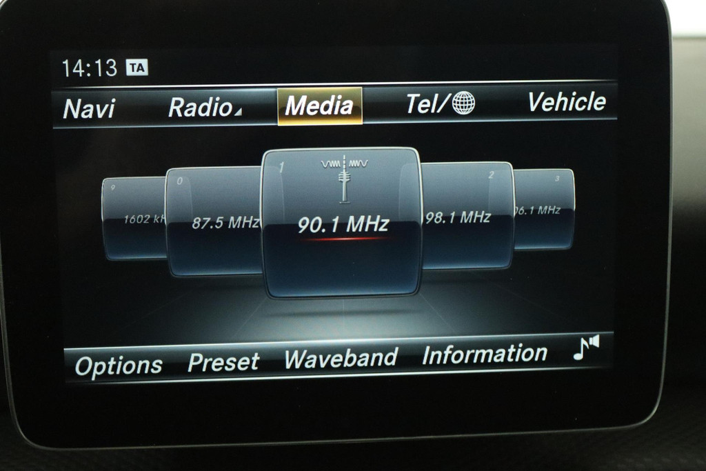 
Benz A-Klasse 160 Ambition Automaat (NAVIGATIE, CRUISE CONTROL, CLIMATE CONTROL, NL-AUTO, GOED ONDERHOUDEN) vol									
