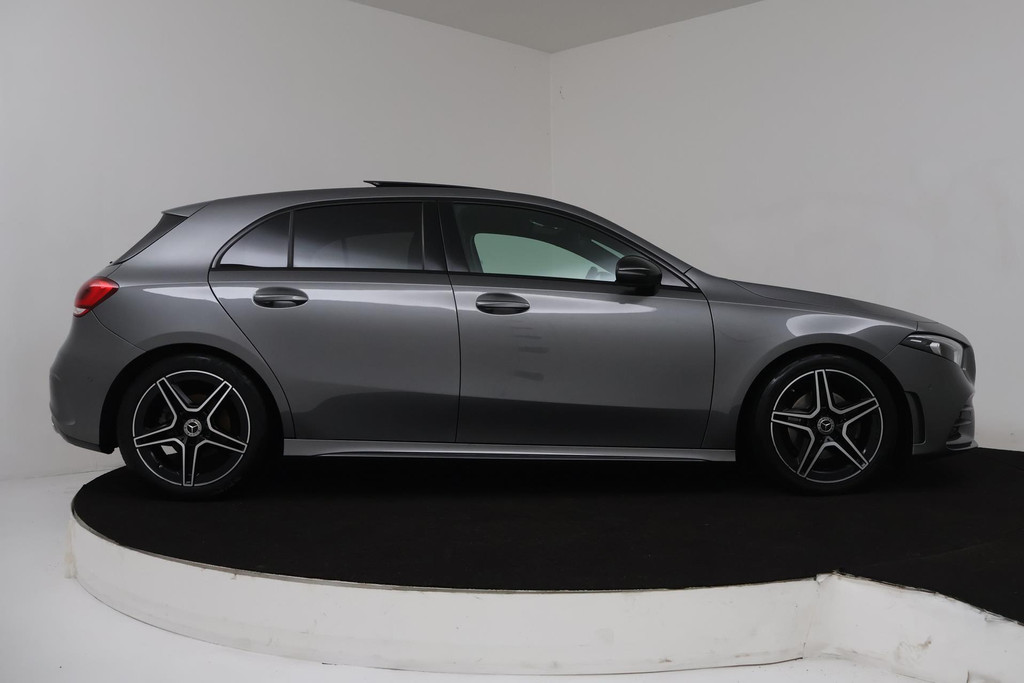 
Benz A-Klasse 180 Business Solution AMG Automaat (PANORAMADAK, NAVIGATIE, STOELV, PDC, CAMERA, NL-AUTO, GOED ONDERHOUD) vol									