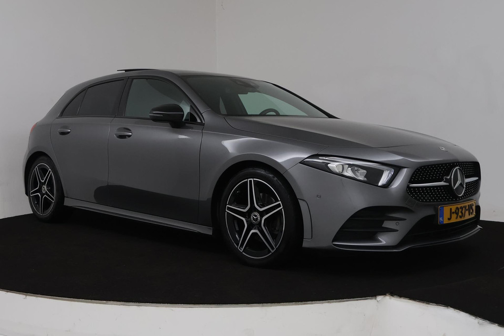 
Benz A-Klasse 180 Business Solution AMG Automaat (PANORAMADAK, NAVIGATIE, STOELV, PDC, CAMERA, NL-AUTO, GOED ONDERHOUD) vol									