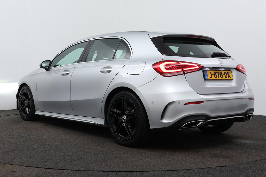 
Benz A-Klasse 180 Business Solution AMG(NL auto, Dealer onderhoud, Navi Groot, StoelV, Camera, Carplay, Lane Assit, Etc) vol									