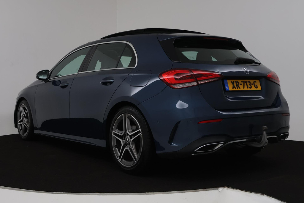 
Benz A-Klasse 180 Business Solution AMG Automaat (PANORAMADAK, CAMERA, TREKHAAK, PDC, NL-AUTO, GOED ONDERHOUDEN) vol									