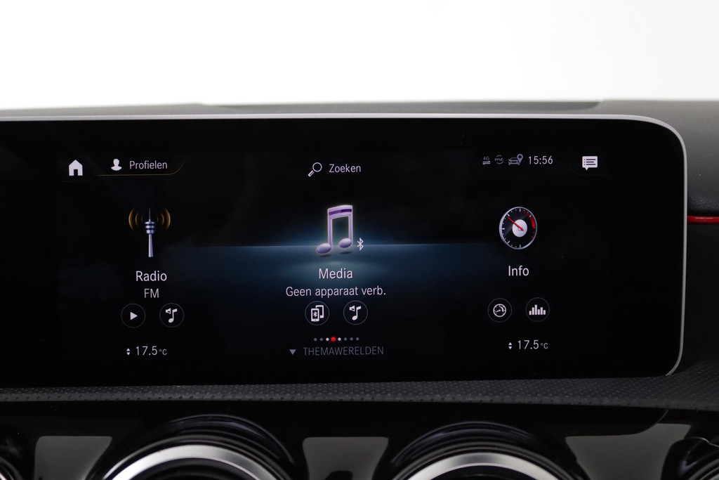 
Benz A-Klasse 180 Business Solution AMG Automaat (PANORAMADAK, CAMERA, TREKHAAK, PDC, NL-AUTO, GOED ONDERHOUDEN) vol									