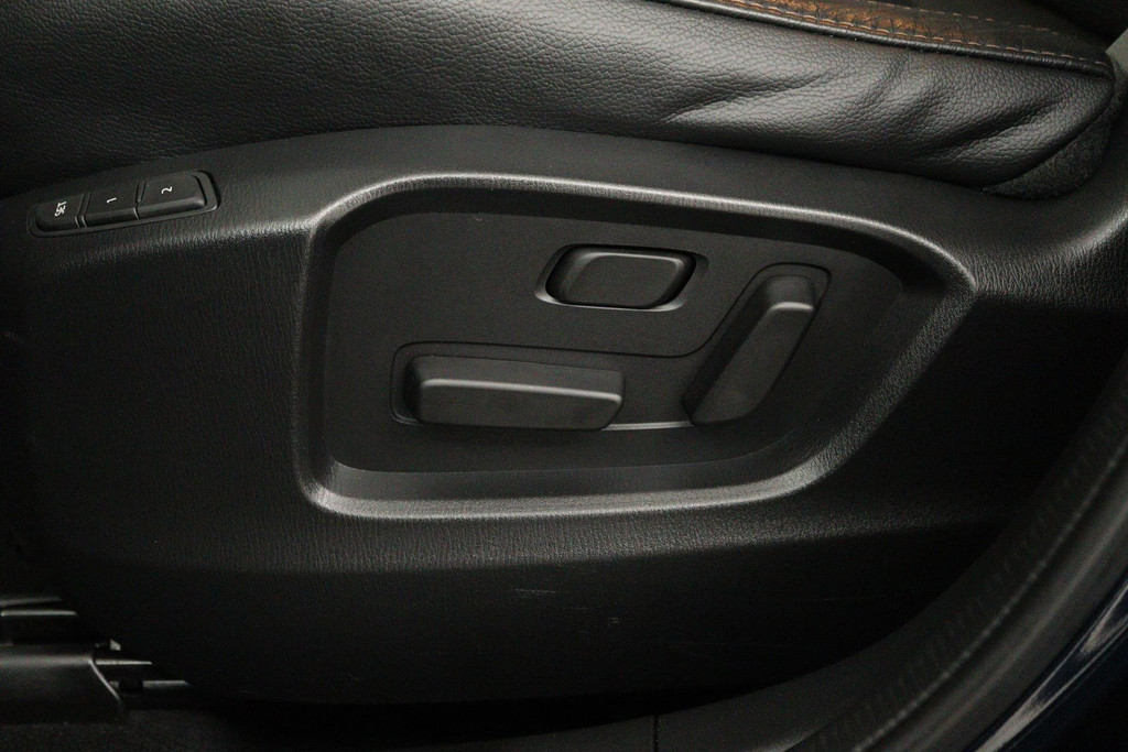 
Mazda CX-5 2.0 SkyActiv-G 165 GT-M (CAMERA, STOELSTUUR VERWARMING, PARKEERSENSOREN, NAVIGATIE, ELEK STOELEN, NL-AUTO) vol									