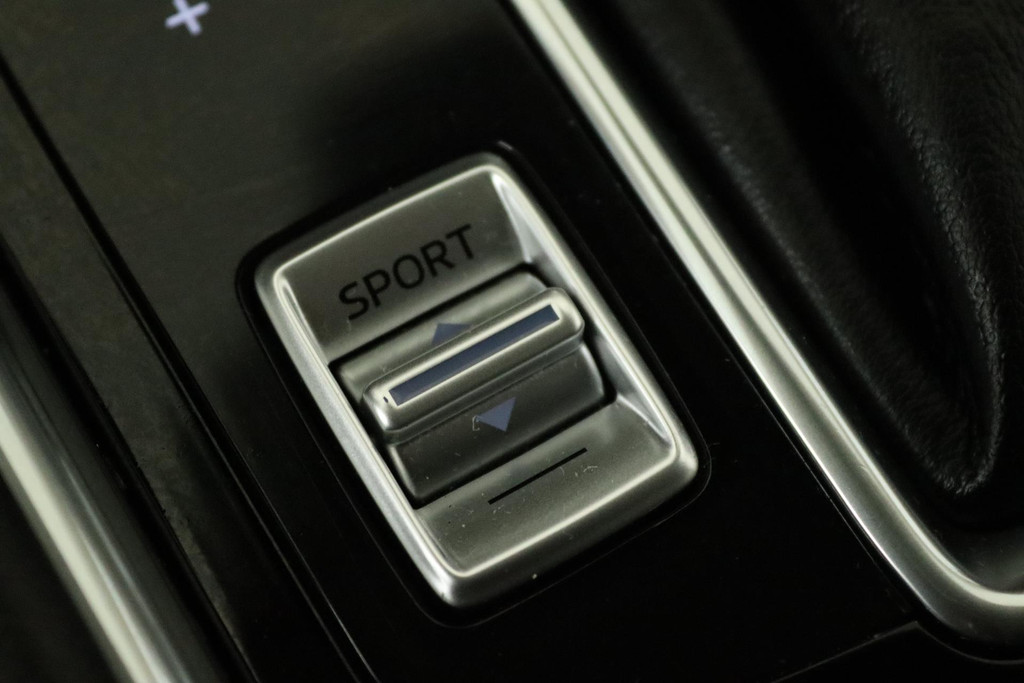 
Mazda CX-5 2.0 SkyActiv-G 165 Sportive (STOELVERARMING, CAMERA, NAVIGATIE, PARKEERSENSOREN, ADAPTIEF CRUSIE CONTROL, NL-AUTO) vol									