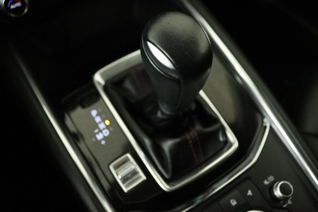 
Mazda CX-5 2.0 SkyActiv-G 165 Sportive (STOELVERARMING, CAMERA, NAVIGATIE, PARKEERSENSOREN, ADAPTIEF CRUSIE CONTROL, NL-AUTO) vol									