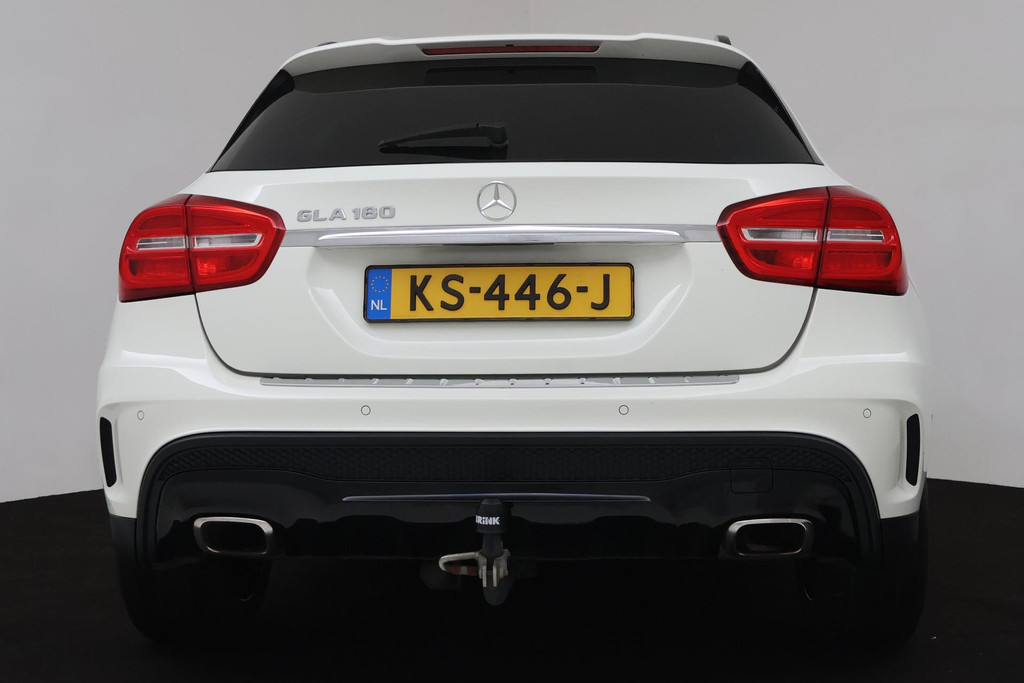 
Benz GLA 180 AMG Night Edition Plus (NAVIGATIE, TREKHAAK, PARKEERSENSOREN, AUTOMAAT, GOED ONDERHOUDEN) vol									