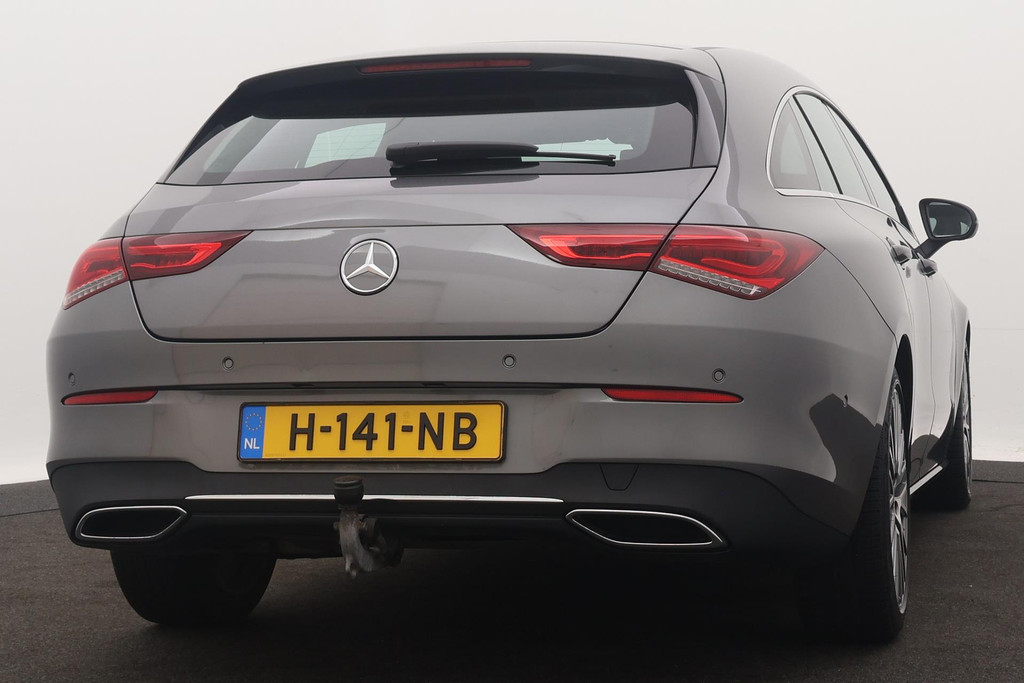 
Benz CLA-Klasse Shooting Brake 180 Business Solution Luxury vol									